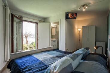 فندق B&b Tana Della Volpe