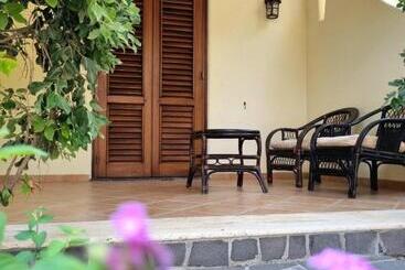 هتل Borgo Eolie