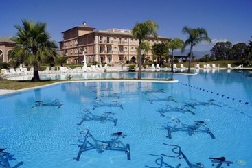 هتل Bv Airone Resort