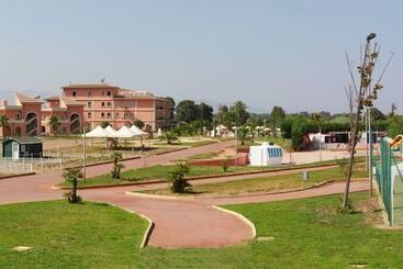 هتل Bv Airone Resort