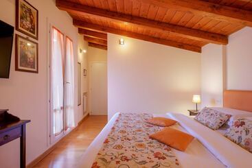 هتل Casa Miramonte