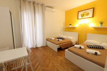 هتل Guest House Pirelli Milano
