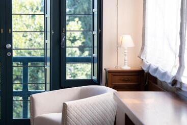 هتل La Loggia Historic Resort