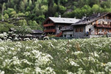 هتل Residence Le Petit Coeur
