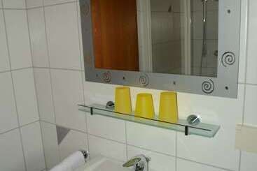 هتل Leise Garni Willingen