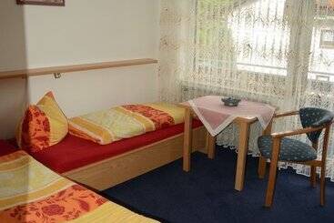 هتل Leise Garni Willingen