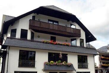 هتل Leise Garni Willingen