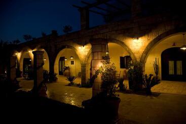 هتل Masseria Asciano