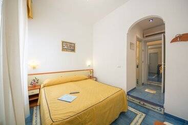 هتل Meublè Casa Mannini Rooms