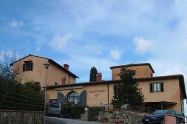 هتل Montechiari In Chianti
