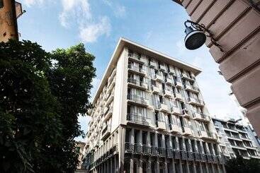 Hôtel Nologo