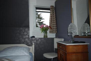 هتل Pension Haus Am Hirschsprung