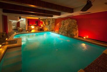 هتل Relais Ducale Spa & Pool