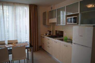 هتل Residence Aprilia