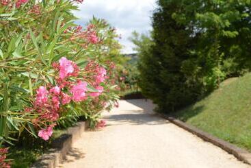 هتل Residence Corte Del Bosco