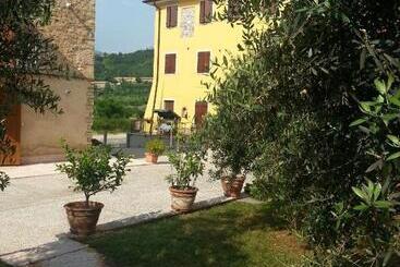 هتل Residence Corte Del Bosco