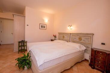 هتل Residence La Limonera