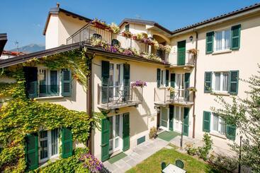 هتل Residence La Limonera
