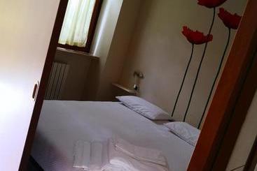 هتل Residence Corte Del Bosco
