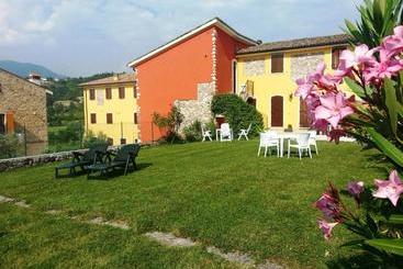 هتل Residence Corte Del Bosco