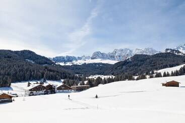 هتل Saltria   Your Alpine Experience