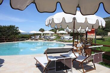 هتل Sarand Relais Adults Only