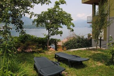 هتل Sosta Sul Lago