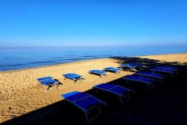 هتل Suitebeach B&b And Resort