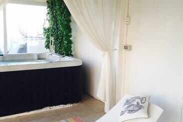 هتل Suitebeach B&b And Resort