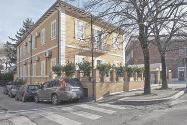 هتل Valentini Inn