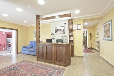 هتل Valentini Inn