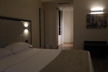 هتل Virginia Resort & Spa   Adults Only
