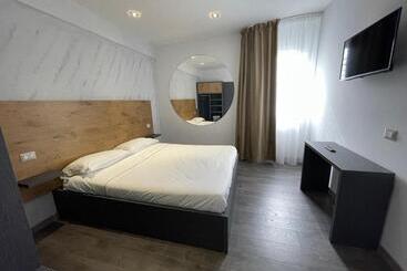 هتل Virginia Resort & Spa   Adults Only