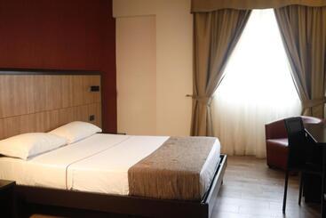 هتل Virginia Resort & Spa   Adults Only