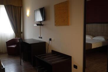 هتل Virginia Resort & Spa   Adults Only