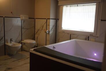 هتل Virginia Resort & Spa   Adults Only