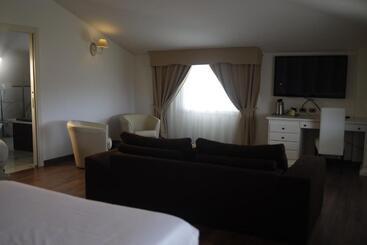 هتل Virginia Resort & Spa   Adults Only