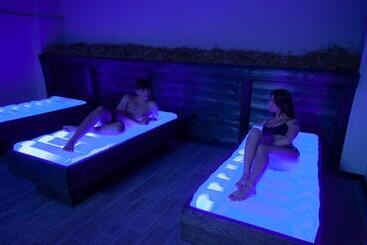 هتل Virginia Resort & Spa   Adults Only