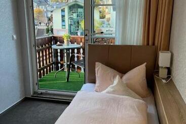 Sevda S Hotel Garni Weinforth