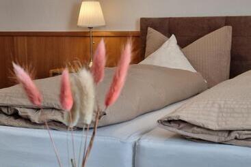 Sevda S Hotel Garni Weinforth