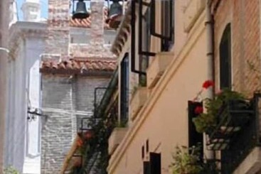 هتل Al Campaniel Bed And Breakfast