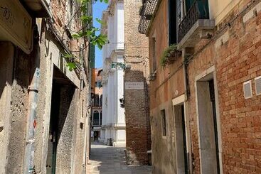 هتل Al Campaniel Bed And Breakfast