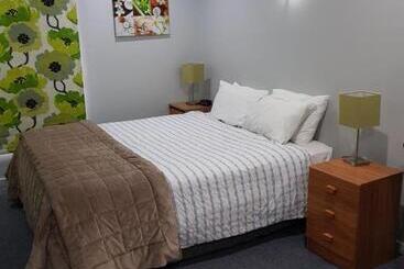 هتل Anchor Down Bed & Breakfast