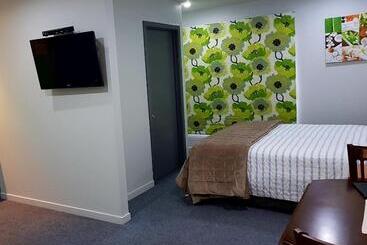 هتل Anchor Down Bed & Breakfast