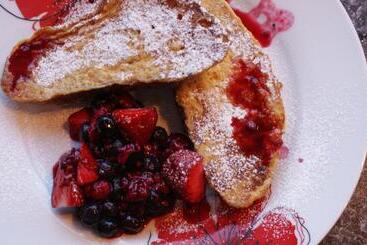 هتل Anchor Down Bed & Breakfast