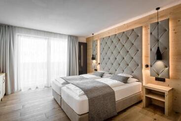 هتل Arkadia   Adults Only