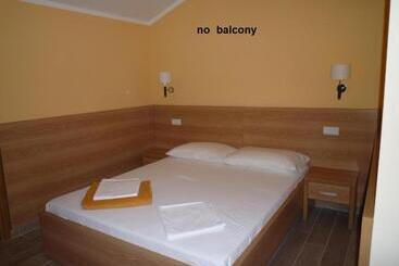 هتل Bed & Breakfast Grgic