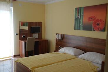 هتل Bed & Breakfast Grgic