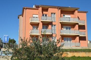 هتل Bed & Breakfast Grgic