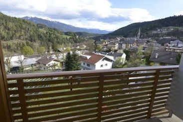 هتل Molaris Lodge
